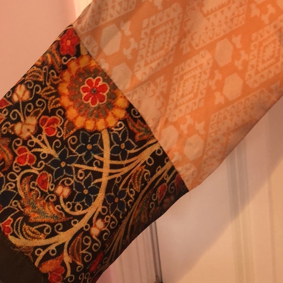 Dubai Silk top - Picture 4 of 5